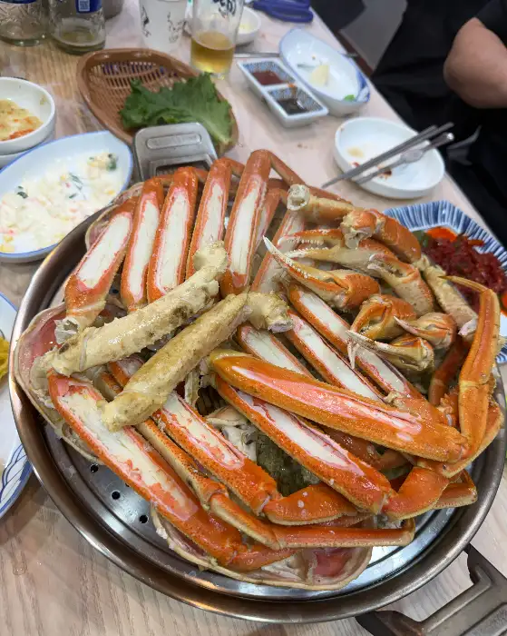 큼직한 대게 다리들