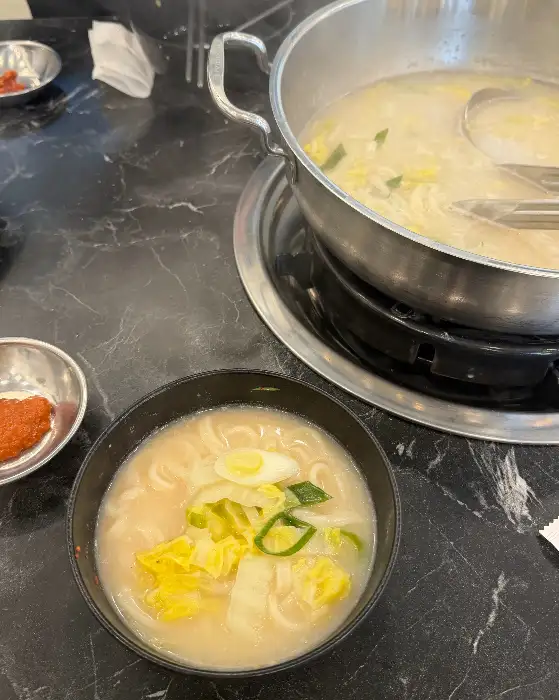칼국수 한 그릇