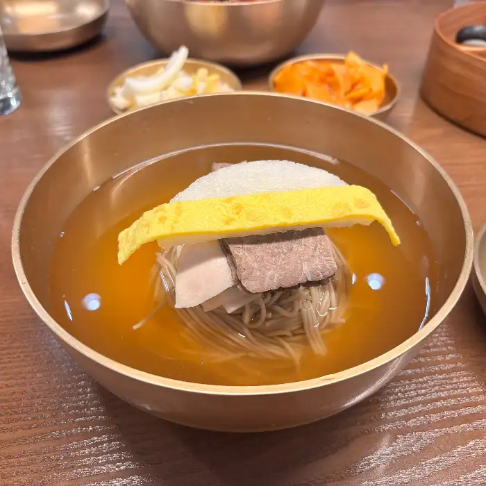 메밀물막국수