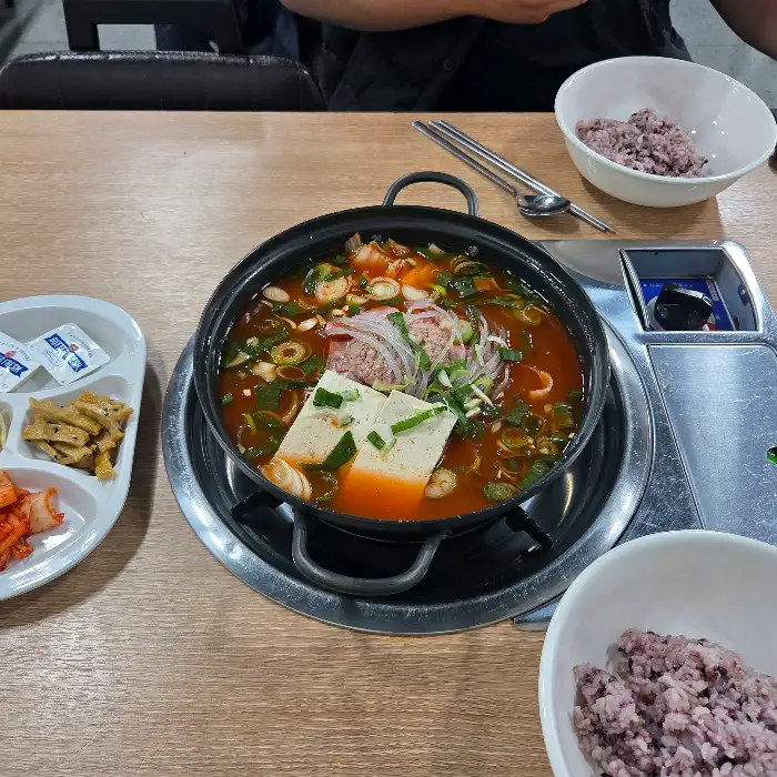 부대찌개 근접샷