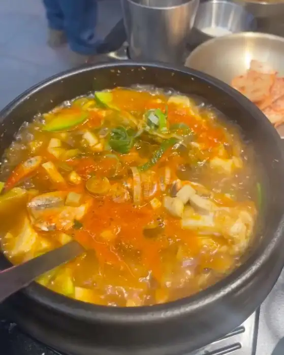꽃게가 들어간 된장찌개