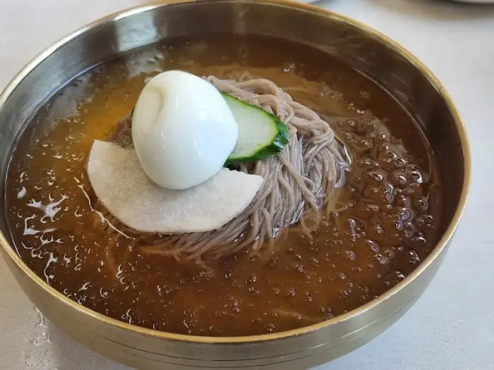 물냉면 클로즈업