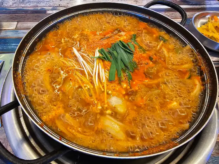 돼지 두루찌개 모습