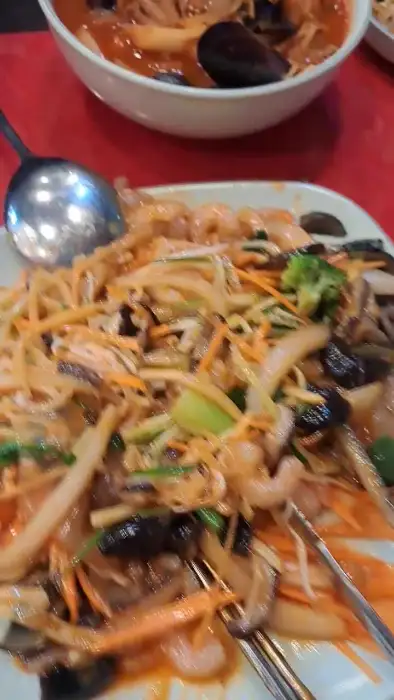 짬뽕 국물과 면발