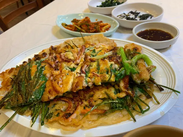 푸짐한 해물파전