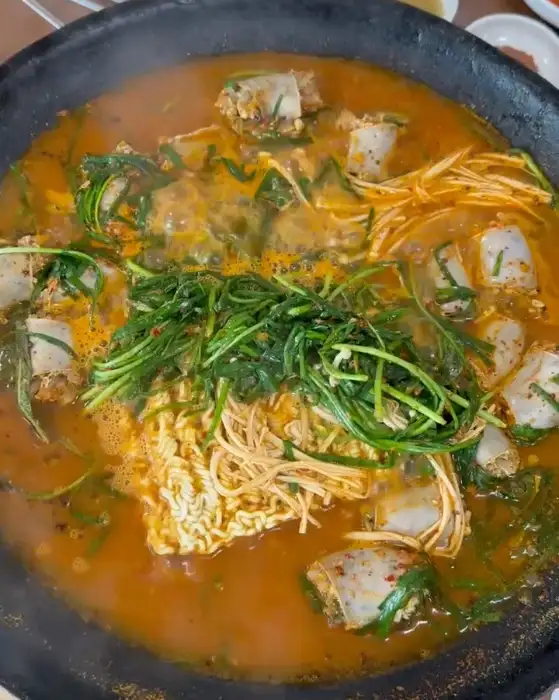 끓고 있는 순대전골