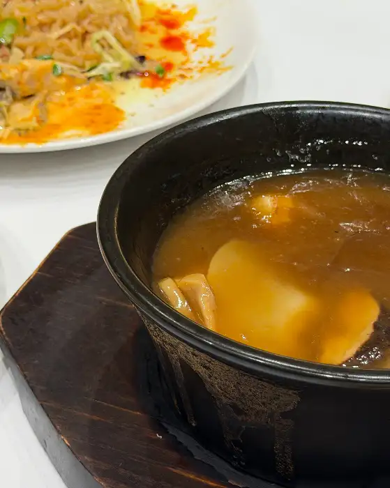 따뜻한 국물의 탕 메뉴