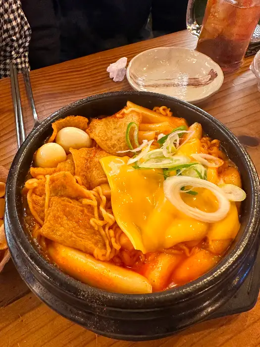 푸짐한 라볶이