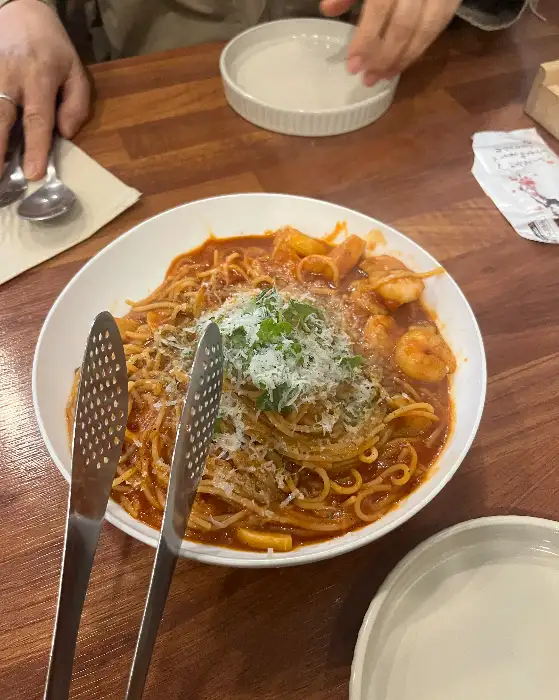 새우가 듬뿍 들어간 토마토 파스타