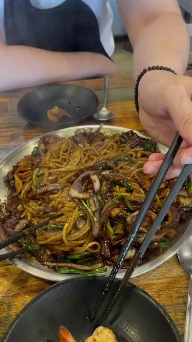 쟁반짜장 면발