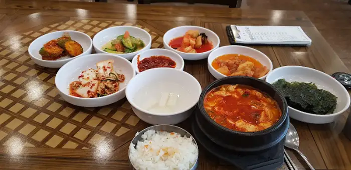 다양한 밑반찬