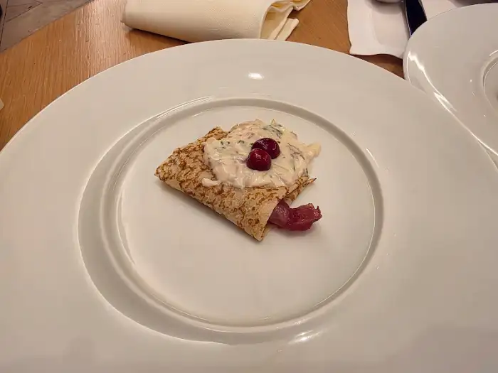 신선한 스시와 롤