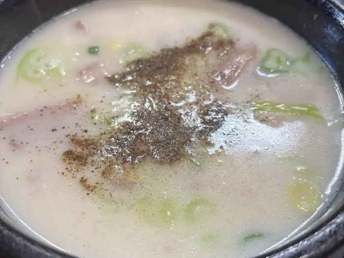 후추 팍팍 뿌려진 순댓국