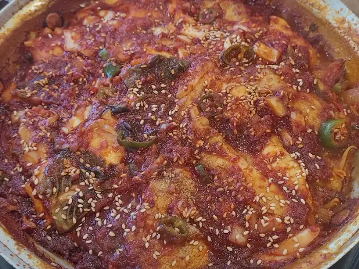 김이 모락모락 나는 대구뽈찜