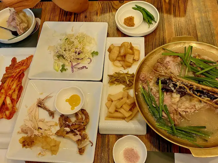 오리백숙 한상차림