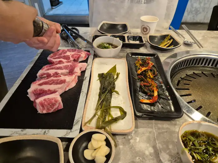 신선한 고기 준비 모습
