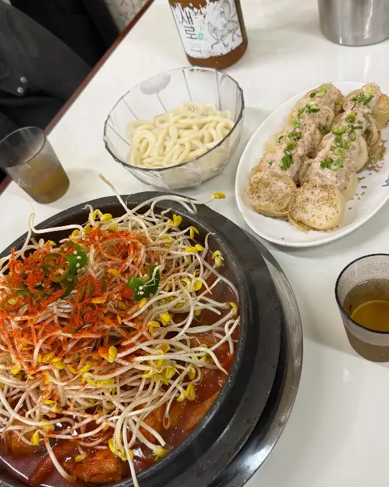 우동 사리와 묵은지참치말이