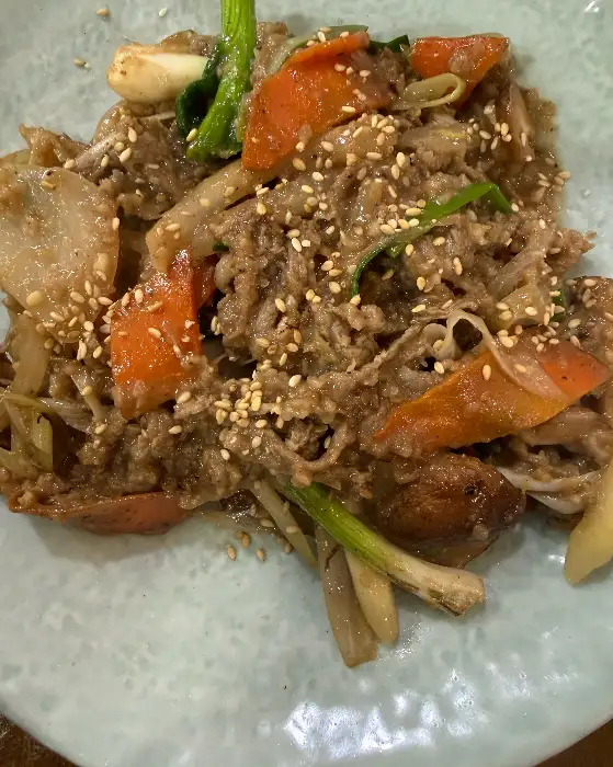 윤기 나는 불고기 요리