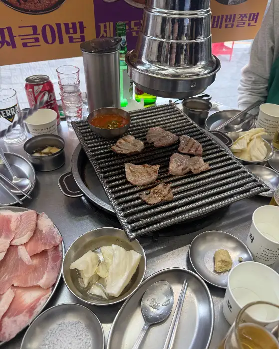 지글지글 끓고 있는 짜글이
