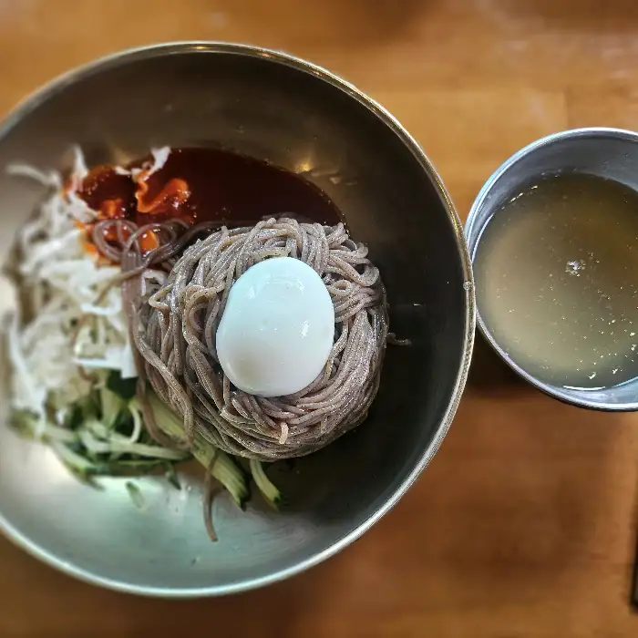 평창 메밀가의 비빔막국수