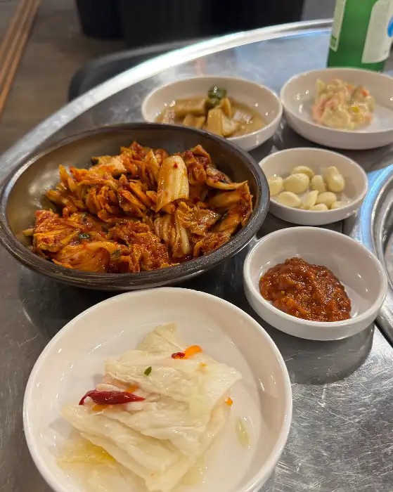 밑반찬과 김치