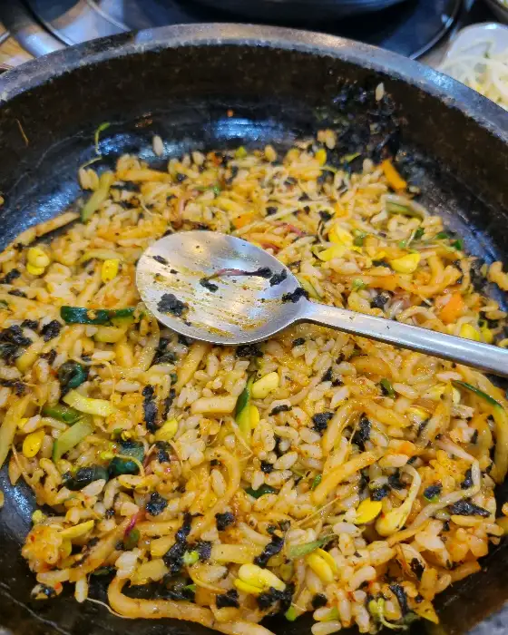 돌솥 비빔밥