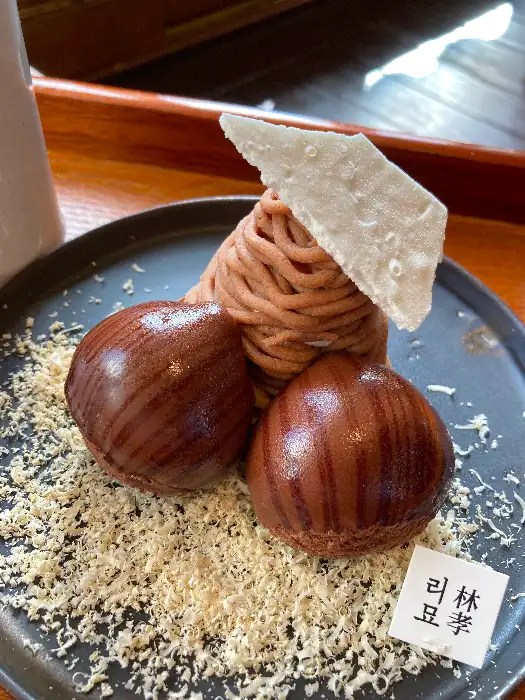 디저트 사진