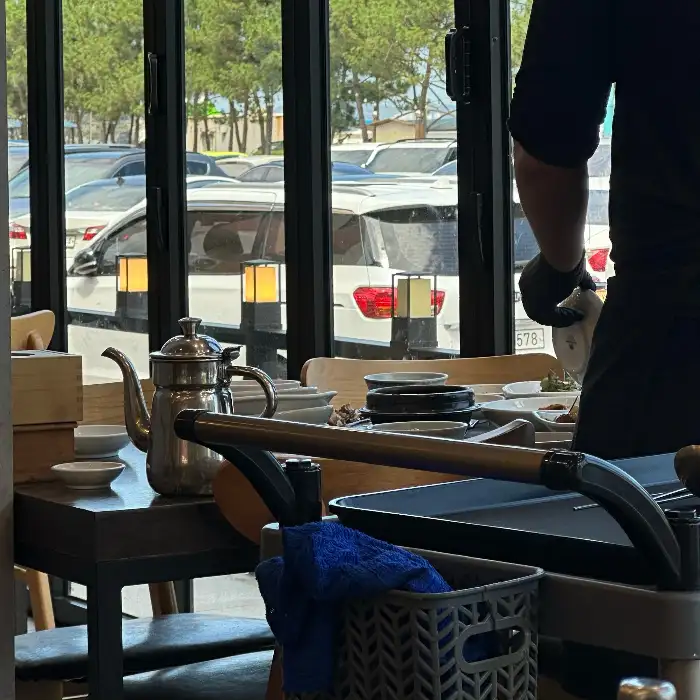 다양한 밑반찬들