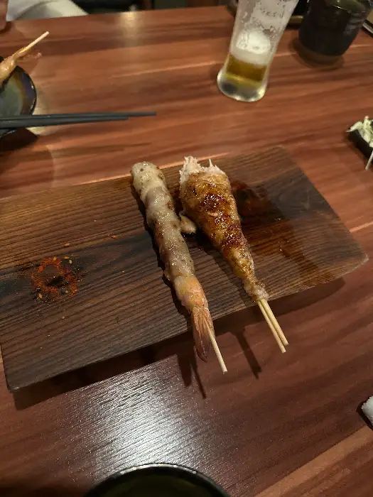 새우와 고기 꼬치