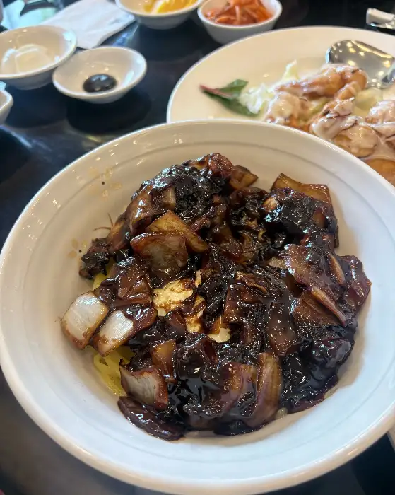 먹음직스러운 짜장면