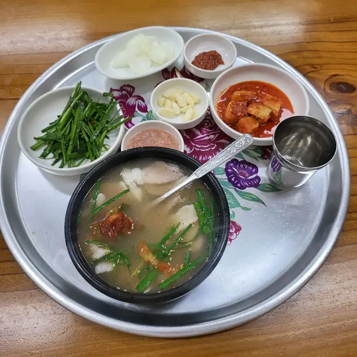 돼지국밥 확대 사진