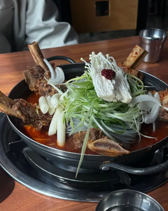 푸짐한 비주얼의 매운소왕갈비찜