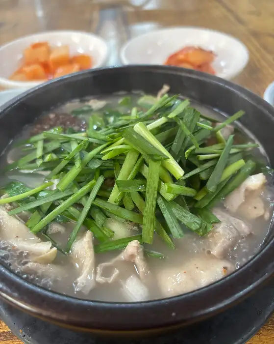 순댓국 속 푸짐한 내장