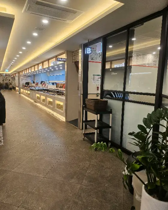 매장 내부 전경 사진