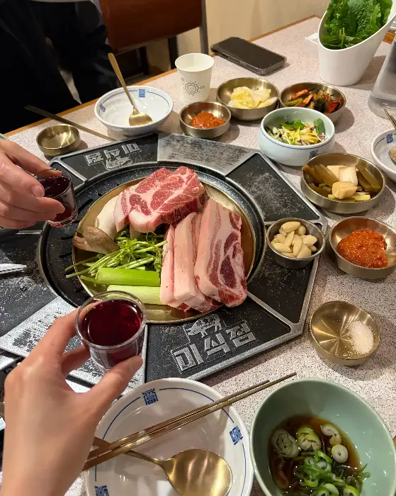 꽃목살과 삼겹살