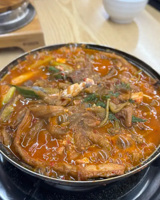 푸짐한 메기매운탕