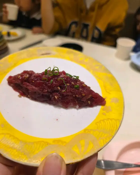육회 초밥
