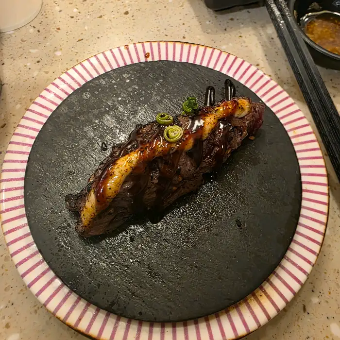 조리된 고기 요리