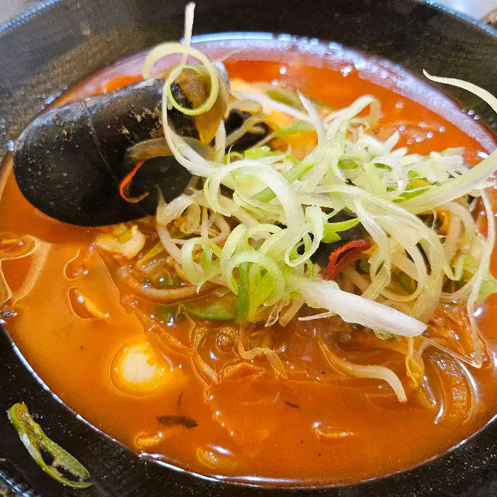 푸짐한 차돌짬뽕
