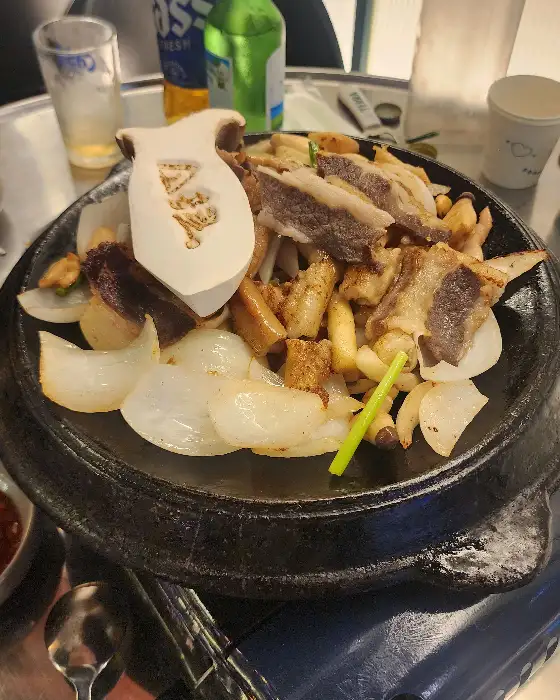 따뜻한 국물의 순두부찌개