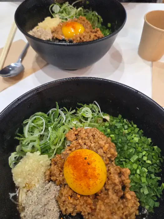두 그릇의 마제소바