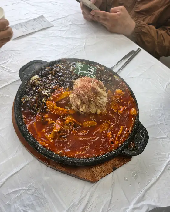 운석짬짜돌 클로즈업