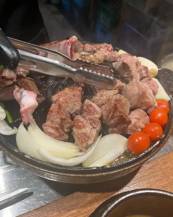양고기 굽는 모습