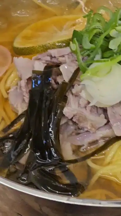 다양한 국수 메뉴가 있는 마미면