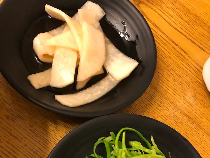 냉면집 밑반찬 - 단무지?