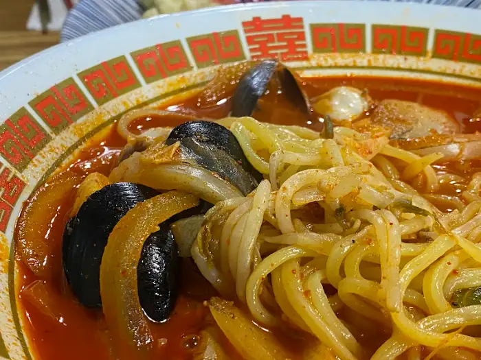 삼선짬뽕 국물과 면