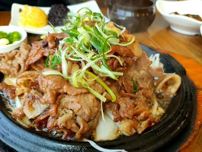 맛있게 익은 불고기 클로즈업