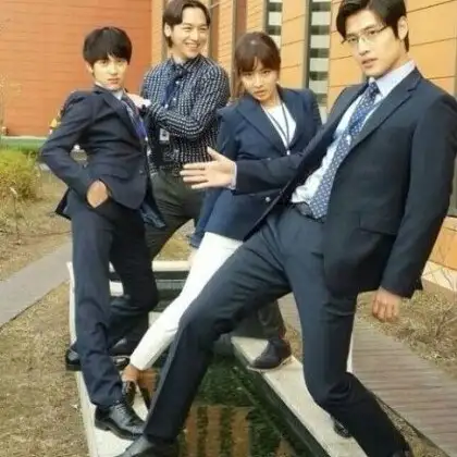 노릇하게 구워진 고등어구이