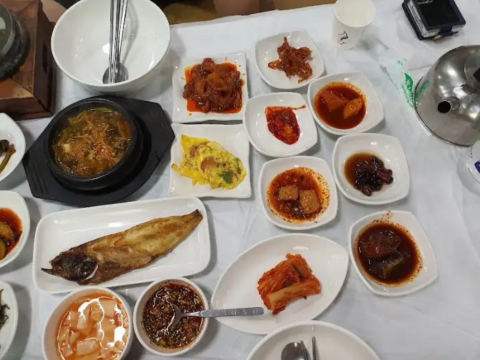 제육볶음과 된장찌개