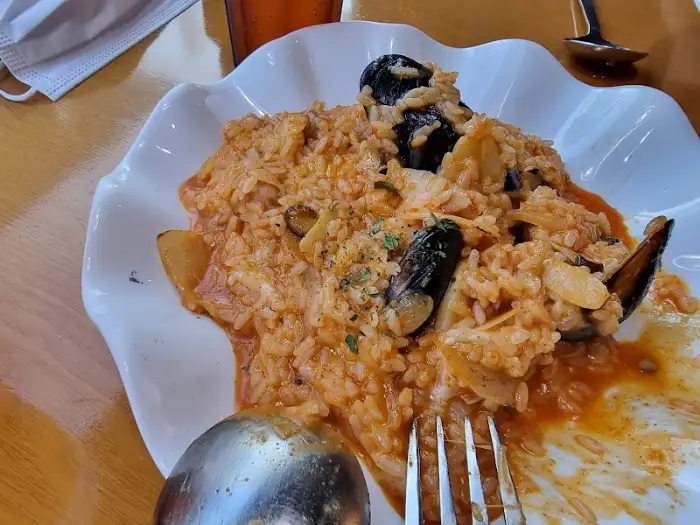 푸짐한 해산물 리조또